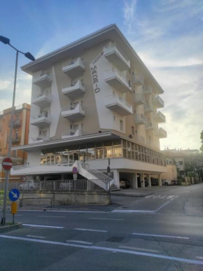Hotel Madrid, Rimini